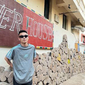 站着等你三千年