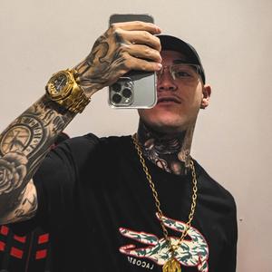 EU VOU COM CARINHO, ELA QUER COM FORÇA