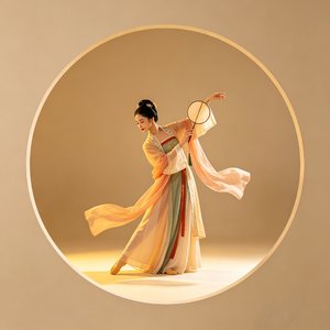 勤劳的姑娘