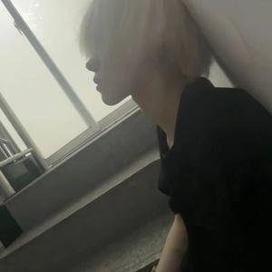 我不见轻舟 徒越万重山