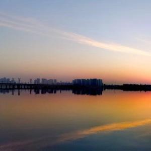 现实的氛围