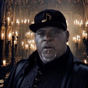 The Vibemaster Singing The Beat