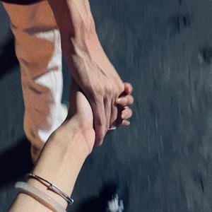 悲情（纯音伴奏）