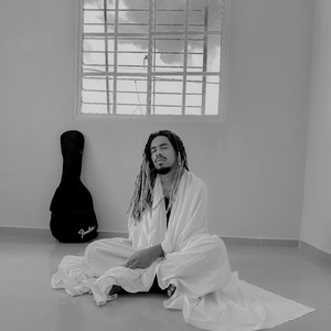 Ojos Lindos (Slowed + Reverb)