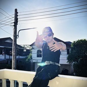 ไม่ต้องพูด