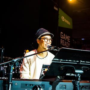 让我牵你的小手