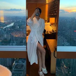 曾经你说看星空看日落不如看我的眼眸