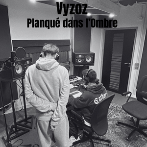 Planqué dans l'Ombre