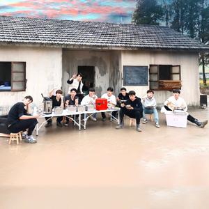 我有一个朋友（翻自 蒋敦豪）