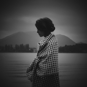 在世界中心呼唤爱