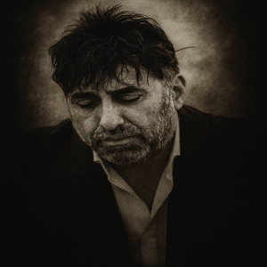 Benim Hiç Kimseden Bir Beklentim Yok