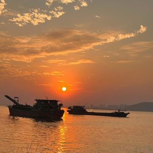 分开后的拉扯想念
