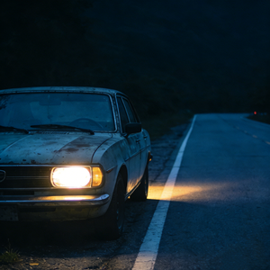 旧车灯亮到凌晨