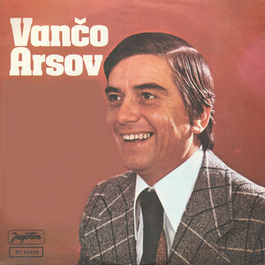 Sokaci setam, pendjeri gledam