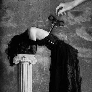 Montagem - Fell Down