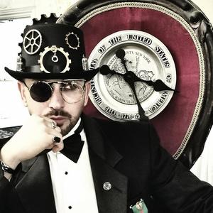 Daddyo (feat. Frankie Five)