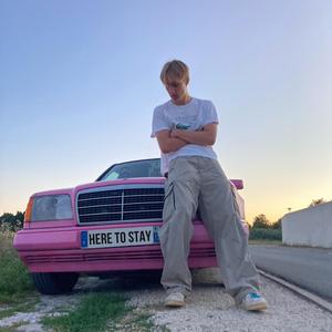 Here to stay (feat. KIN$CHY)