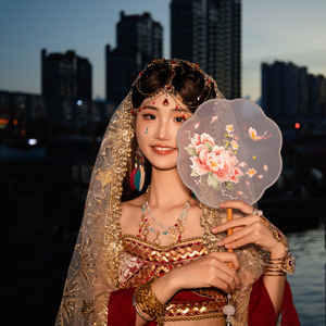 奔赴你眼中的星河