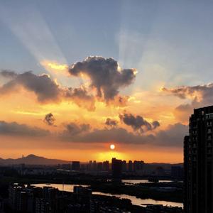 奋力去冲 不论多痛