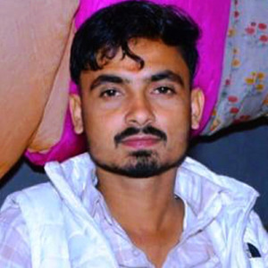 Mat Uljhe Dusman Chati Me Pittal Bhar Dunga