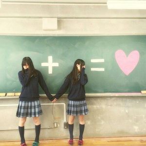 有那么一刻，我会时常的想起你