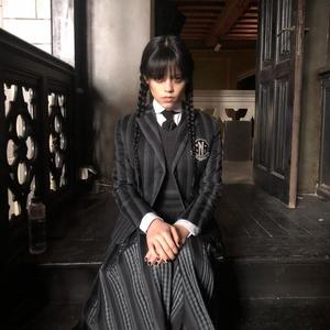 Wandinha Addams | Meu Mundo tão Sem Cor