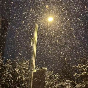 我的心下起了雪(伴奏热播)