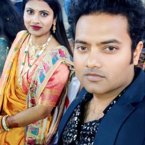 Dekhun tumko to lagta hai khawab hai