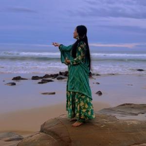 Karunamayi Kripa Kijiye, Sri Radhe