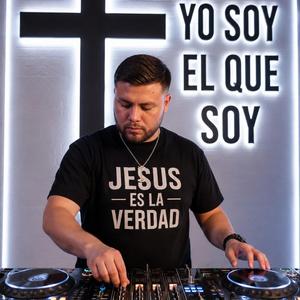 Nunca solo voy
