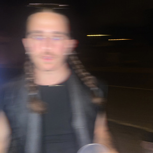 nos miraban y decían