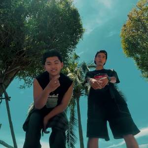 Không Giống Chúng Tôi (Freestyle)