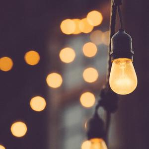 今晩はお月さん（今晚月色真好）