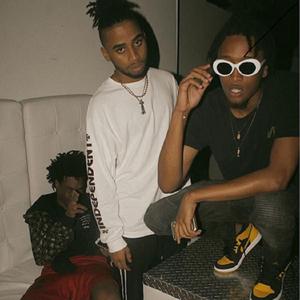 Gleamin' (feat. Prezzy)