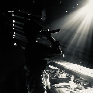 艾福杰尼-干嘛听苦情歌以为多浪漫