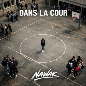 Dans la cour