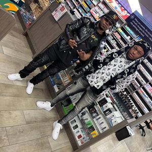 FREESTYLE (feat. DREMONEY)