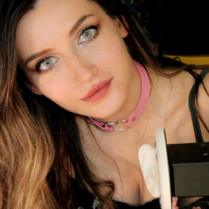 A Very Soft Light Summer Blanket [Soft Spoken][Brushing][Kissing]