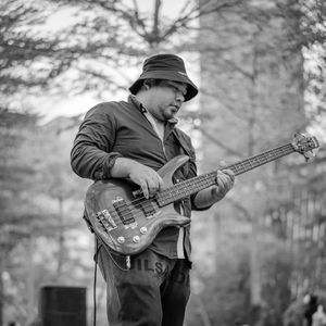 我问月亮啊月亮 伴奏