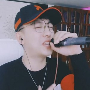 多情人都把灵魂给了谁