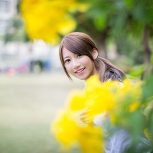 富低语的咒语：致富的繁荣祈愿