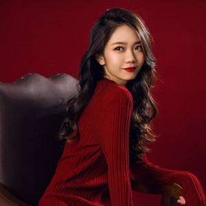 单眼皮女生 (18秒片段)