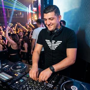 Gözlerimden Silinmiyor O Hatıralar