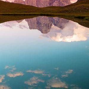 荡漾在秋日的碧波上