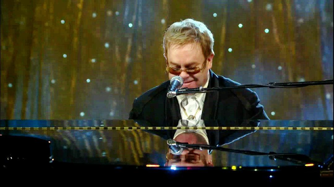 歌坛传奇 elton john:大英帝国爵士 / 6 . 来自blues电台 - 微博