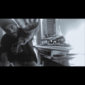 Puppet Singer (From the Streets)