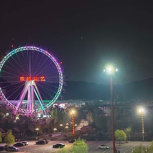 旋转木马的夏天_乐章逸星