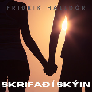 Skrifað Í Skýin