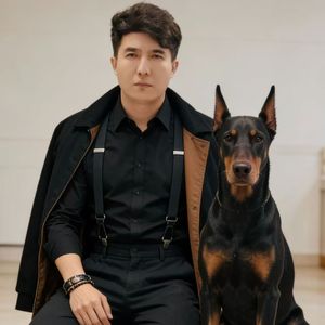 yuz orudug(背过脸去）