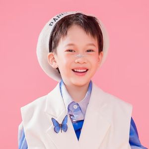 田埂五月风·胡启晟